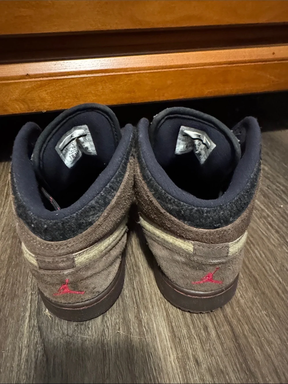 Jordan mid top
